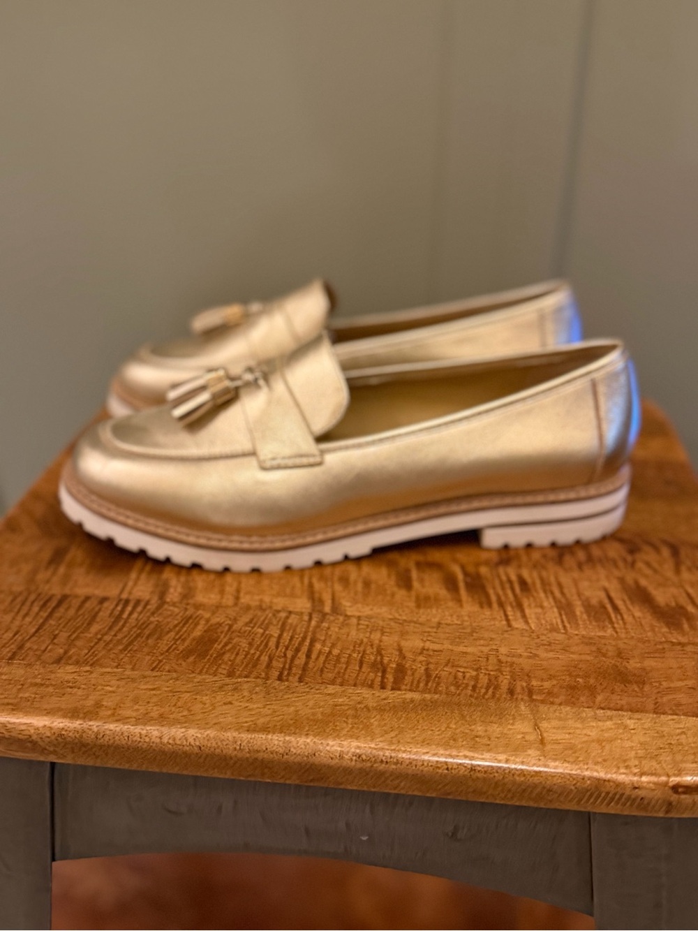 Talbot’s metallic Gold Tassel Loafers for Women - Picture 2 of 6